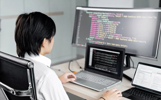 高密 ,php声明和调用变量的符号是什么？